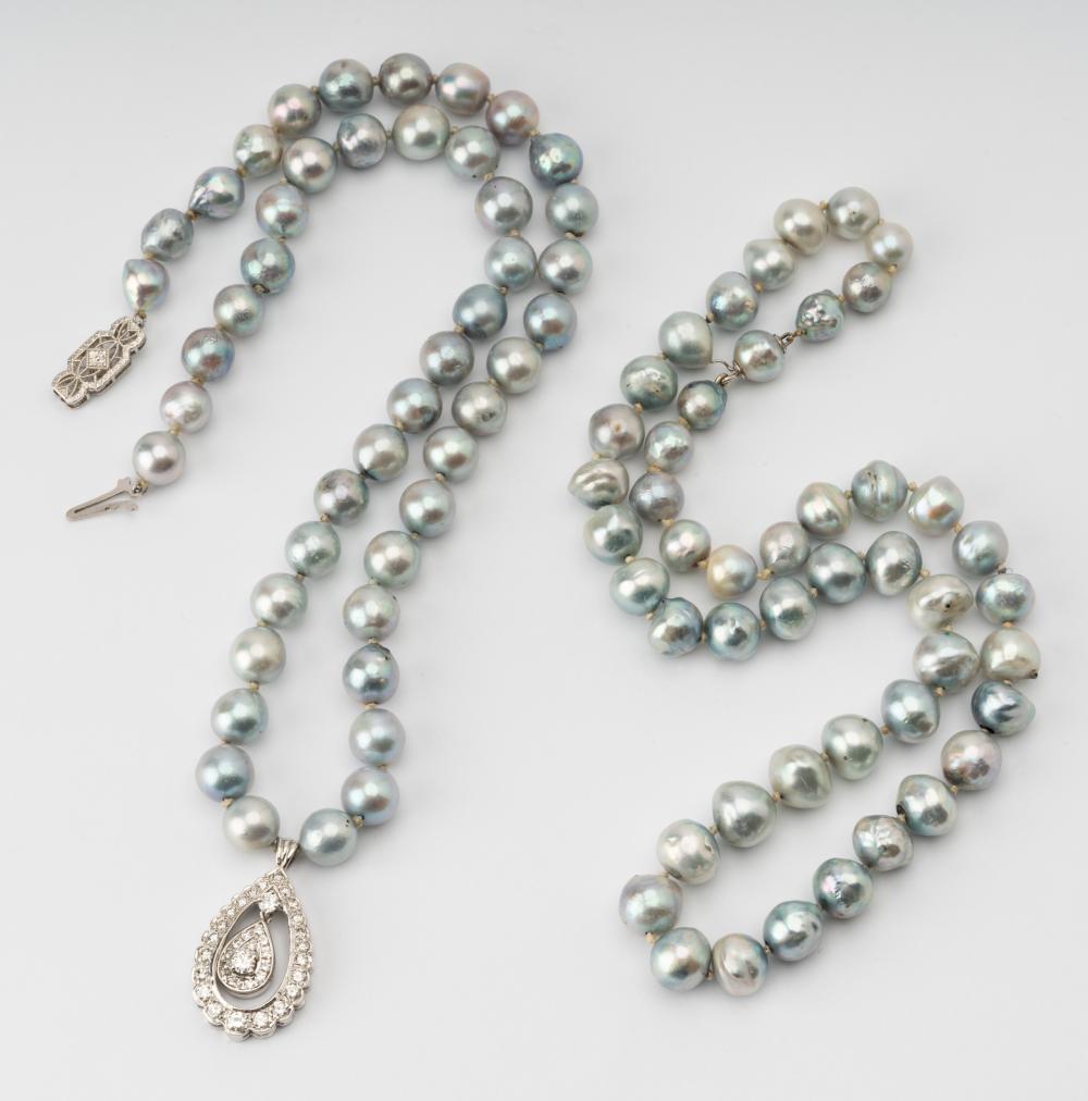 TWO 14 KARAT WHITE GOLD, GREY