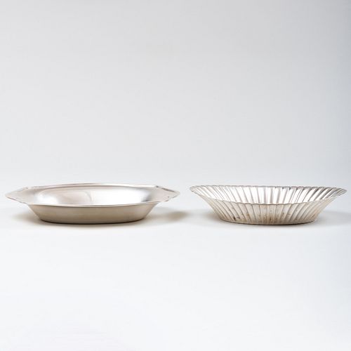 TWO AMERICAN SILVER DISHESEach