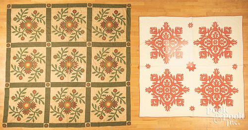 TWO APPLIQUé QUILTS, 19TH AND EARLY