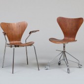 TWO ARNE JACOBSEN FOR FRITZ HA
