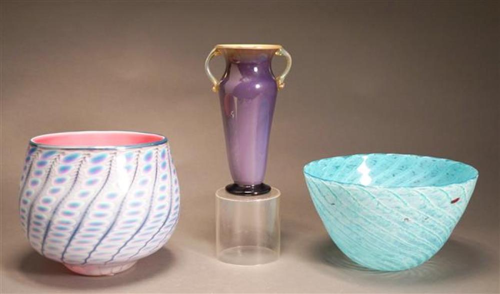 TWO ART GLASS BOWLS AND A VASE,