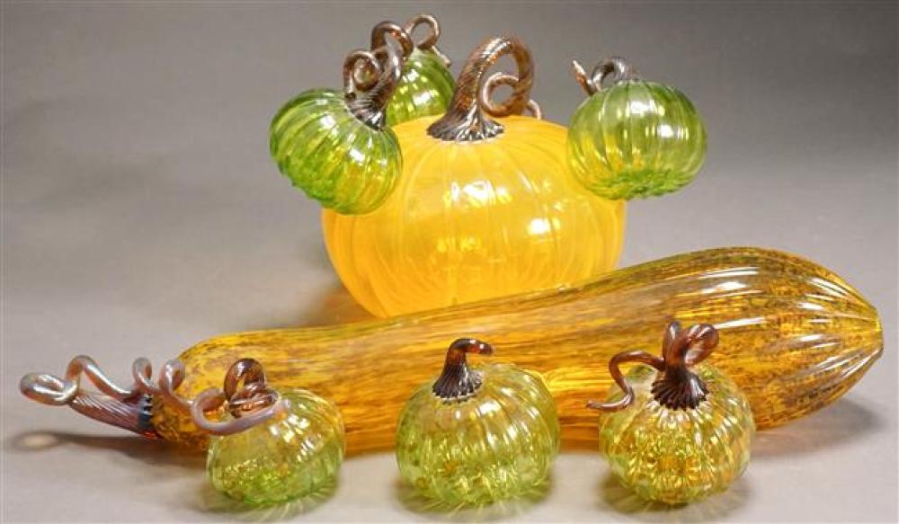 TWO ART GLASS SQUASH-FORM