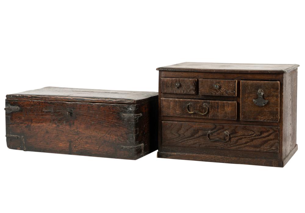 TWO ASIAN WOOD BOXESTwo Asian