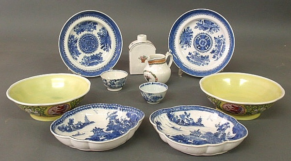 Two blue and white Chinese