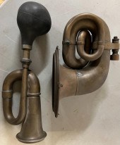 TWO BRASS HORNS, EACH HAS SCRE
