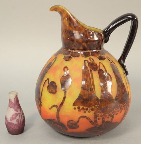TWO CAMEO ART GLASS PIECES TO