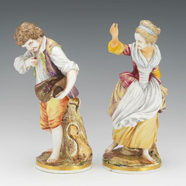 TWO CAPODIMONTE PORCELAIN