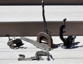 Two cast iron apple peelers da