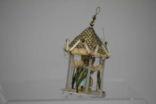 TWO CHILDREN IN GAZEBO ORNAMENT