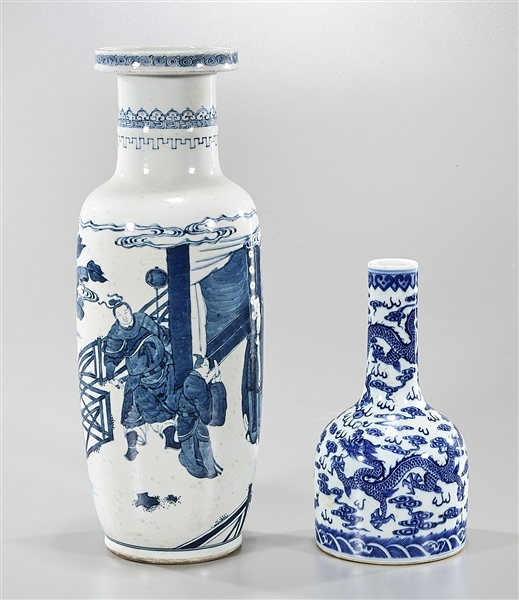 Two Chinese blue and white