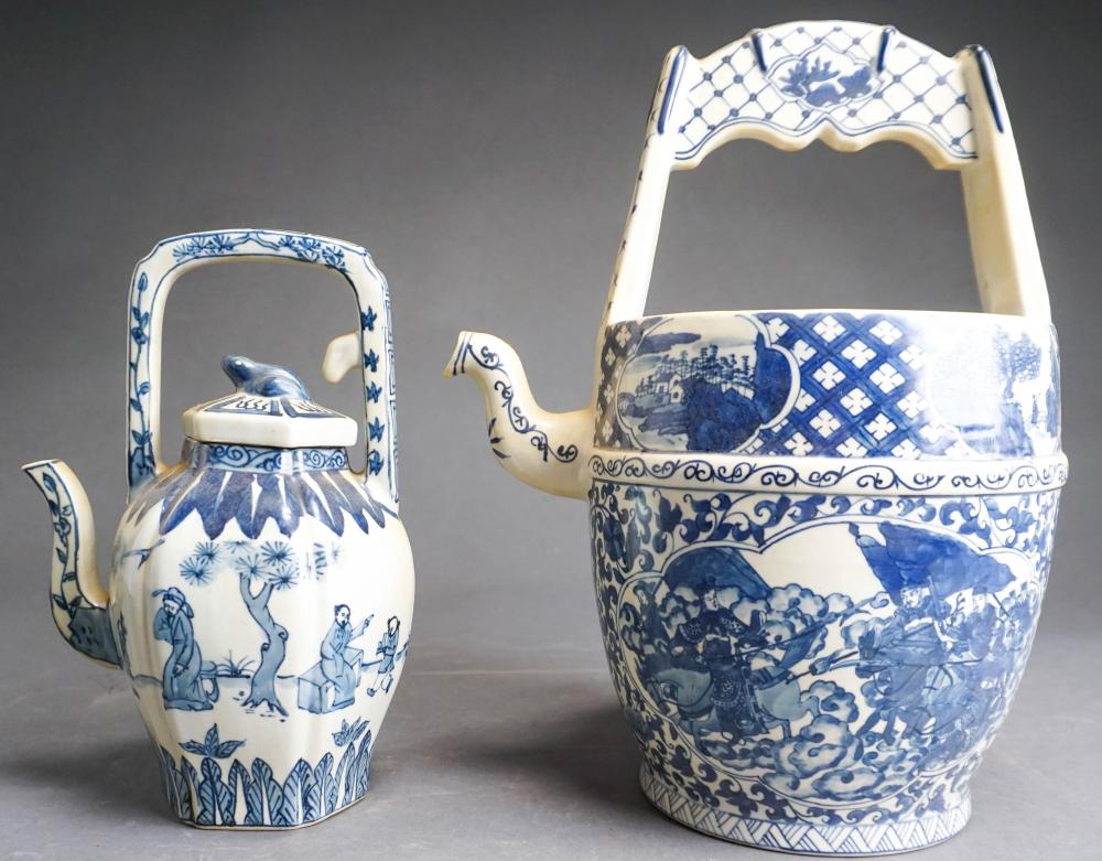 TWO CHINESE BLUE AND WHITE