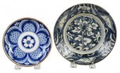 TWO CHINESE BLUE AND WHITE POR