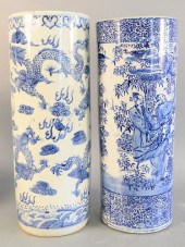 TWO CHINESE BLUE AND WHITE POR