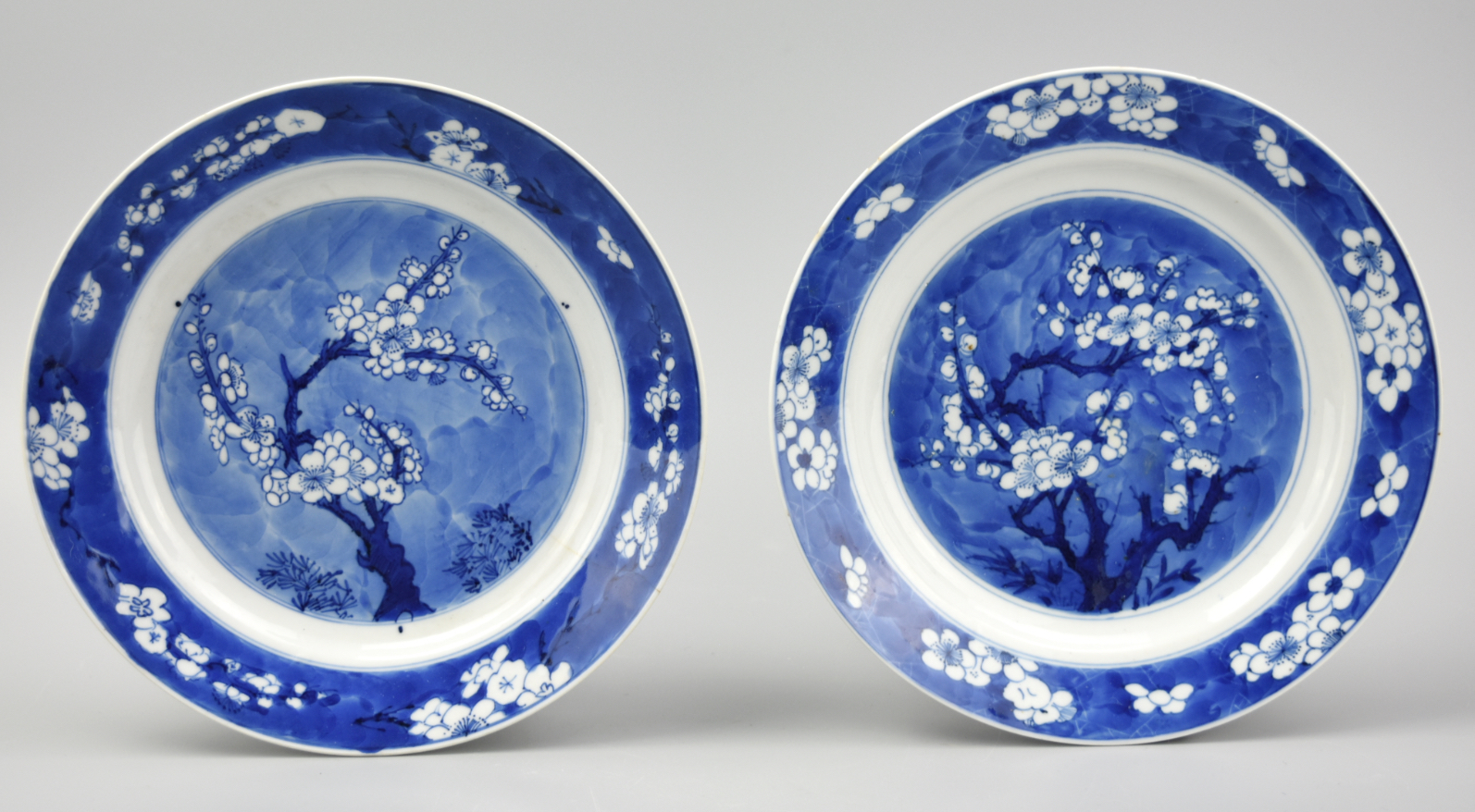 TWO CHINESE BLUE & WHITE PLATE W/