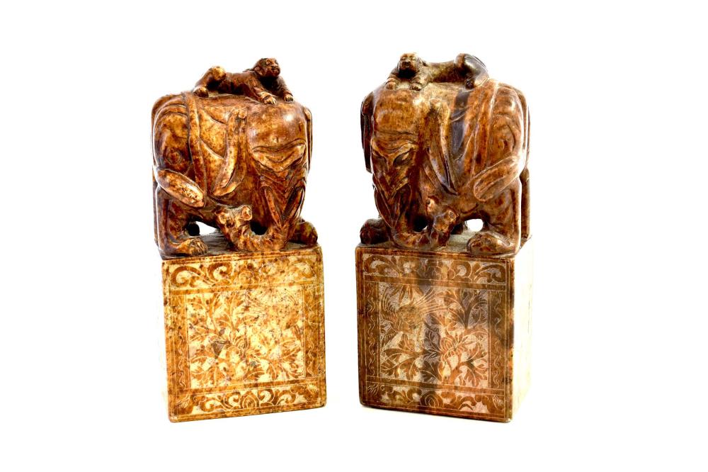TWO CHINESE CARVED HARDSTONE