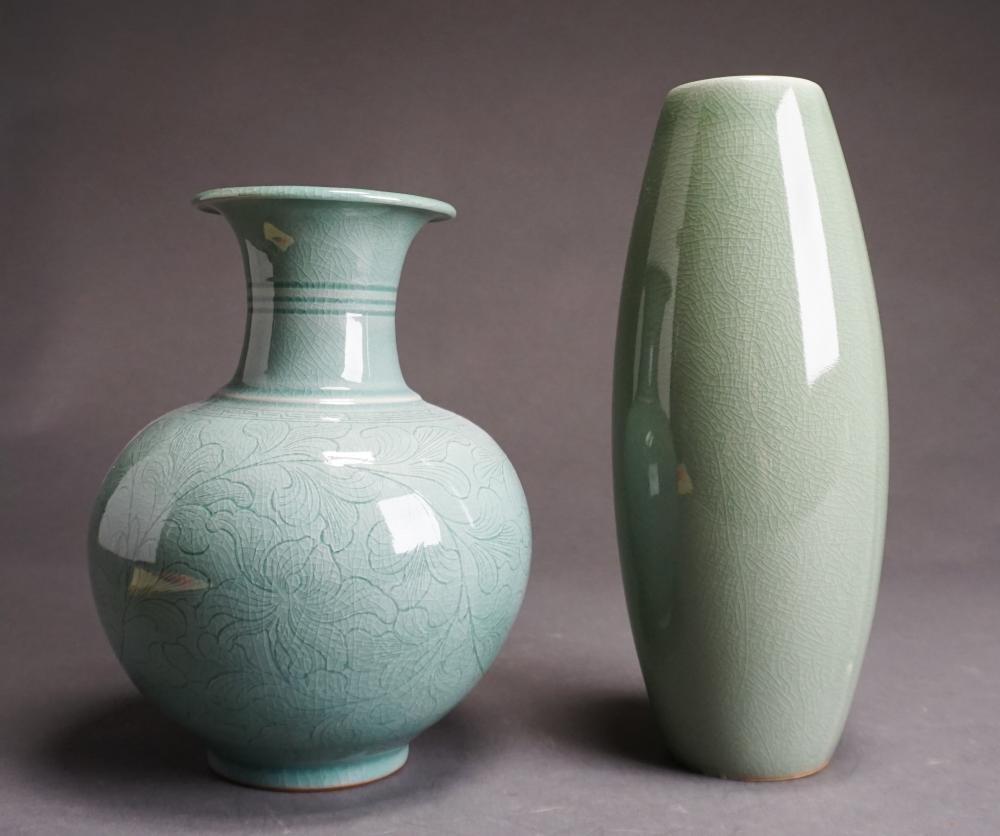 TWO CHINESE CELADON CRACKLEWARE