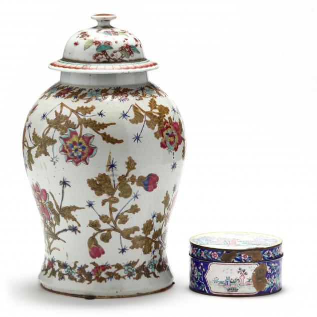TWO CHINESE DECORATIVE ARTWORKS 