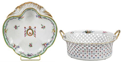 TWO CHINESE EXPORT PORCELAIN