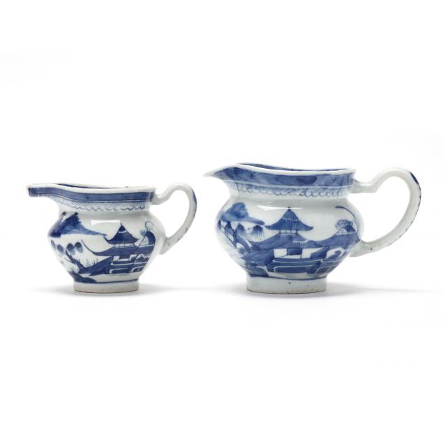 TWO CHINESE EXPORT PORCELAIN BLUE