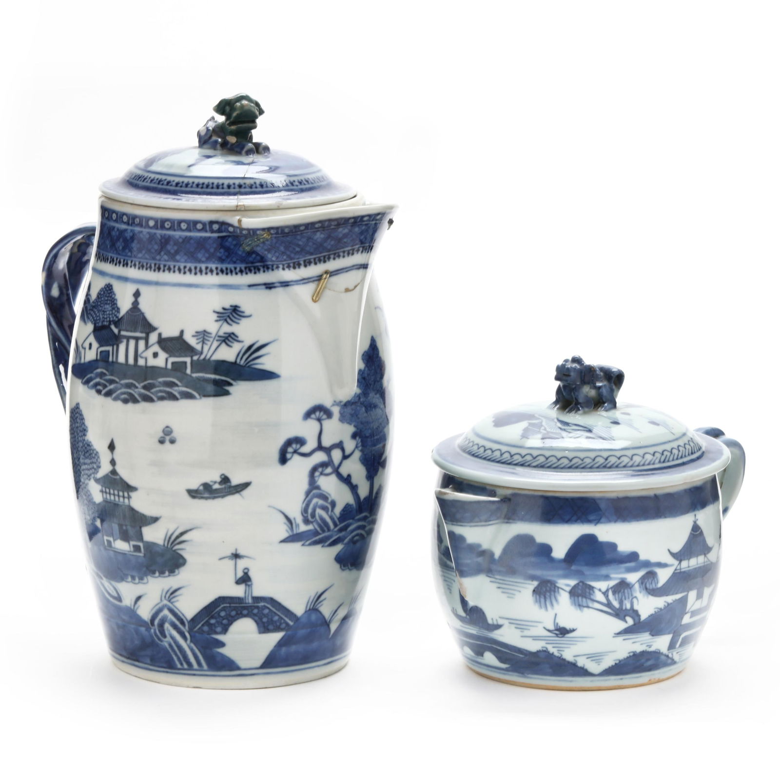 TWO CHINESE EXPORT PORCELAIN CANTON