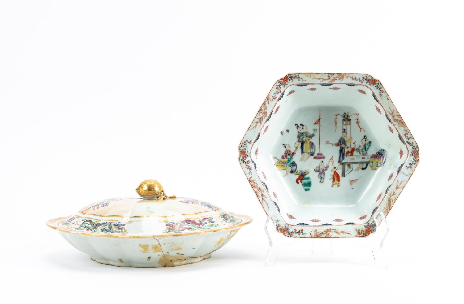 TWO CHINESE EXPORT PORCELAIN