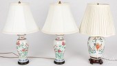 TWO CHINESE EXPORT PORCELAIN T