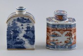 TWO CHINESE EXPORT PORCELAIN T