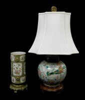 TWO CHINESE EXPORT PORCELAIN V