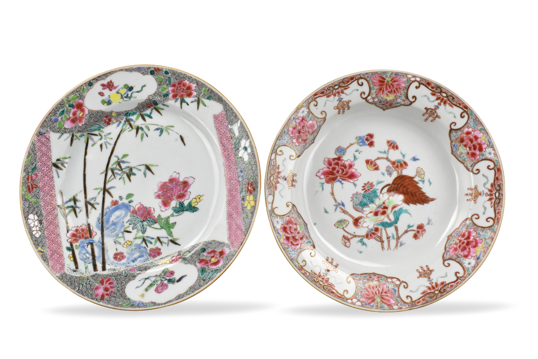 TWO CHINESE FAMILLE ROSE PLATES,