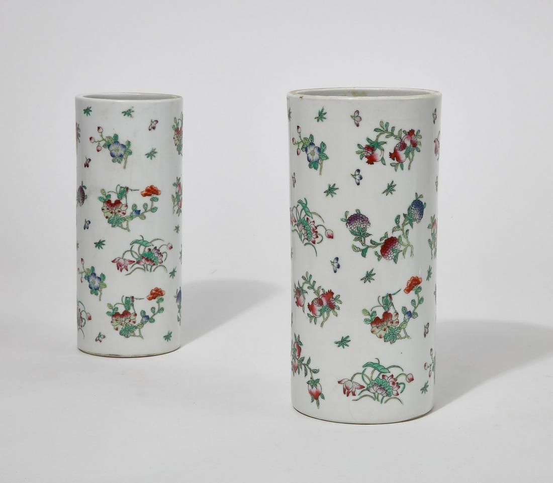 TWO CHINESE FAMILLE ROSE