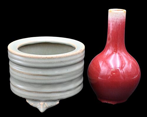 TWO CHINESE GLAZED PORCELAIN