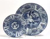 TWO CHINESE KRAAK BLUE AND WHI