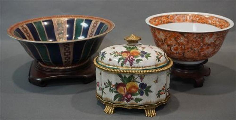 TWO CHINESE MOTIF CERAMIC BOWLS AND