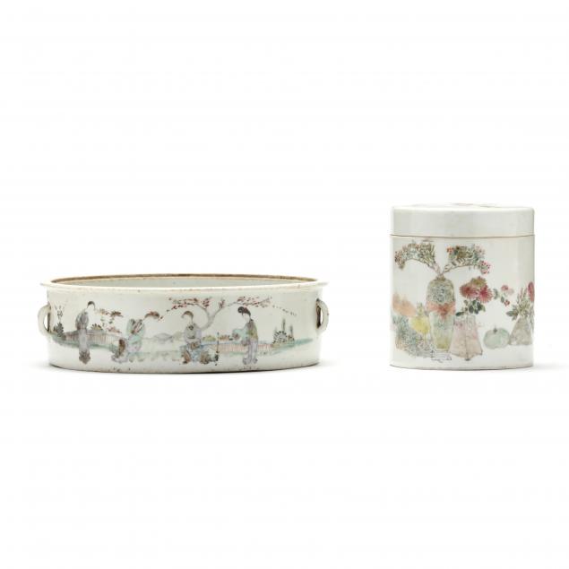 TWO CHINESE PORCELAIN FAMILLE
