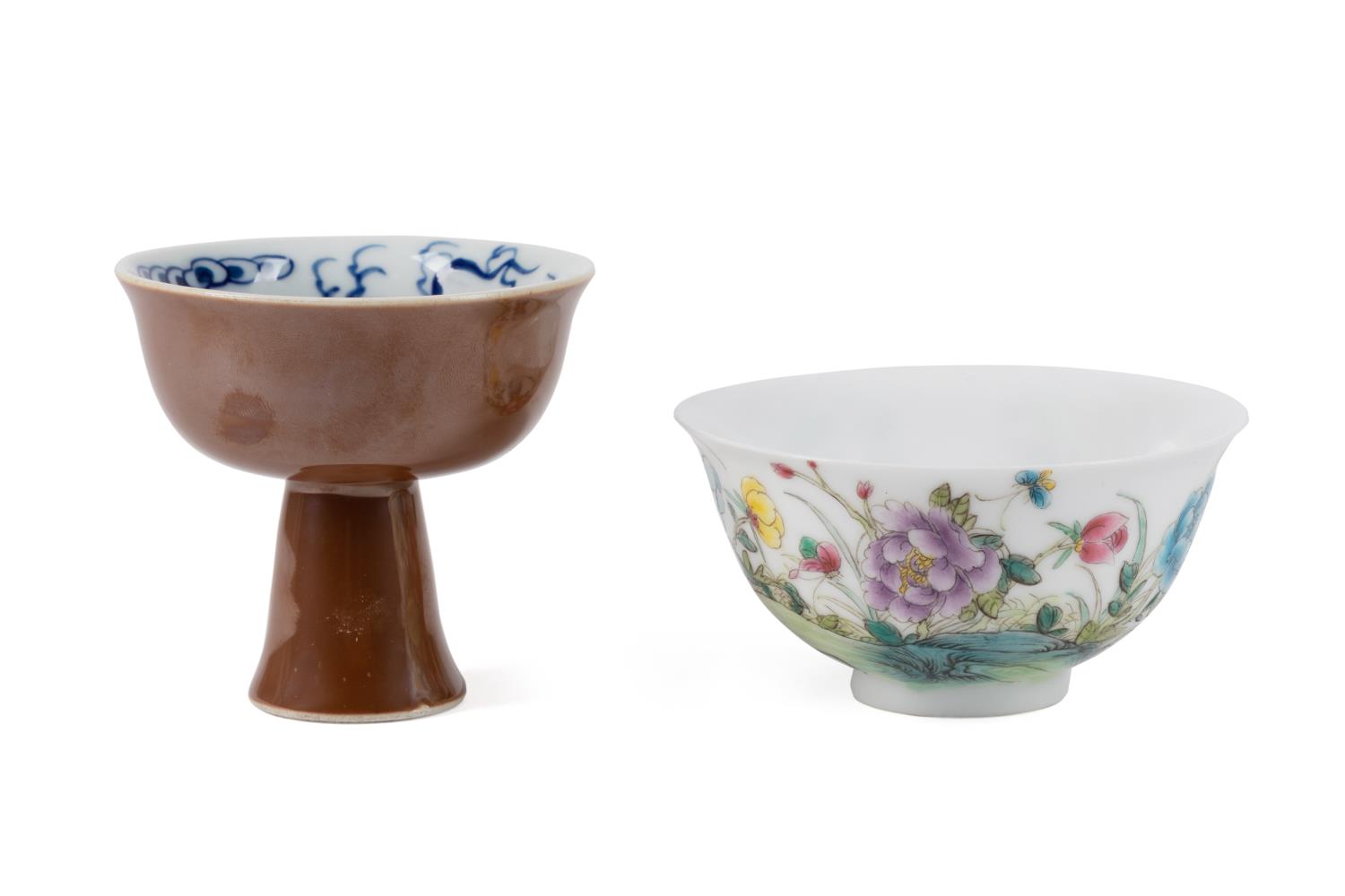 TWO CHINESE PORCELAIN PIECES, ONE