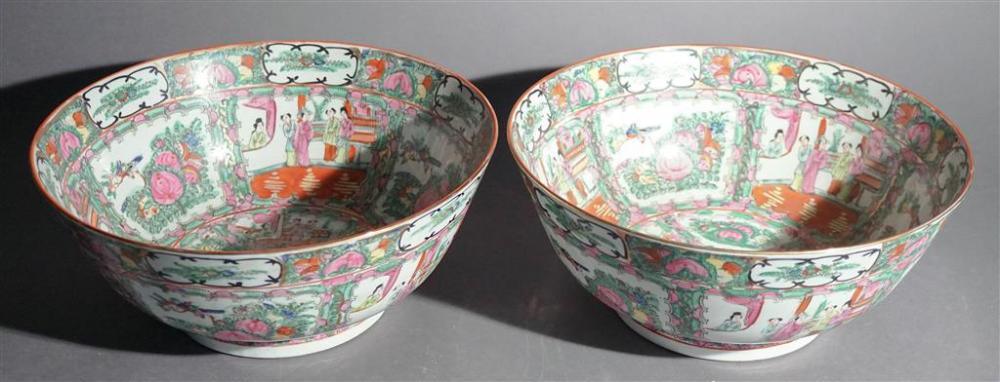 TWO CHINESE ROSE MEDALLION