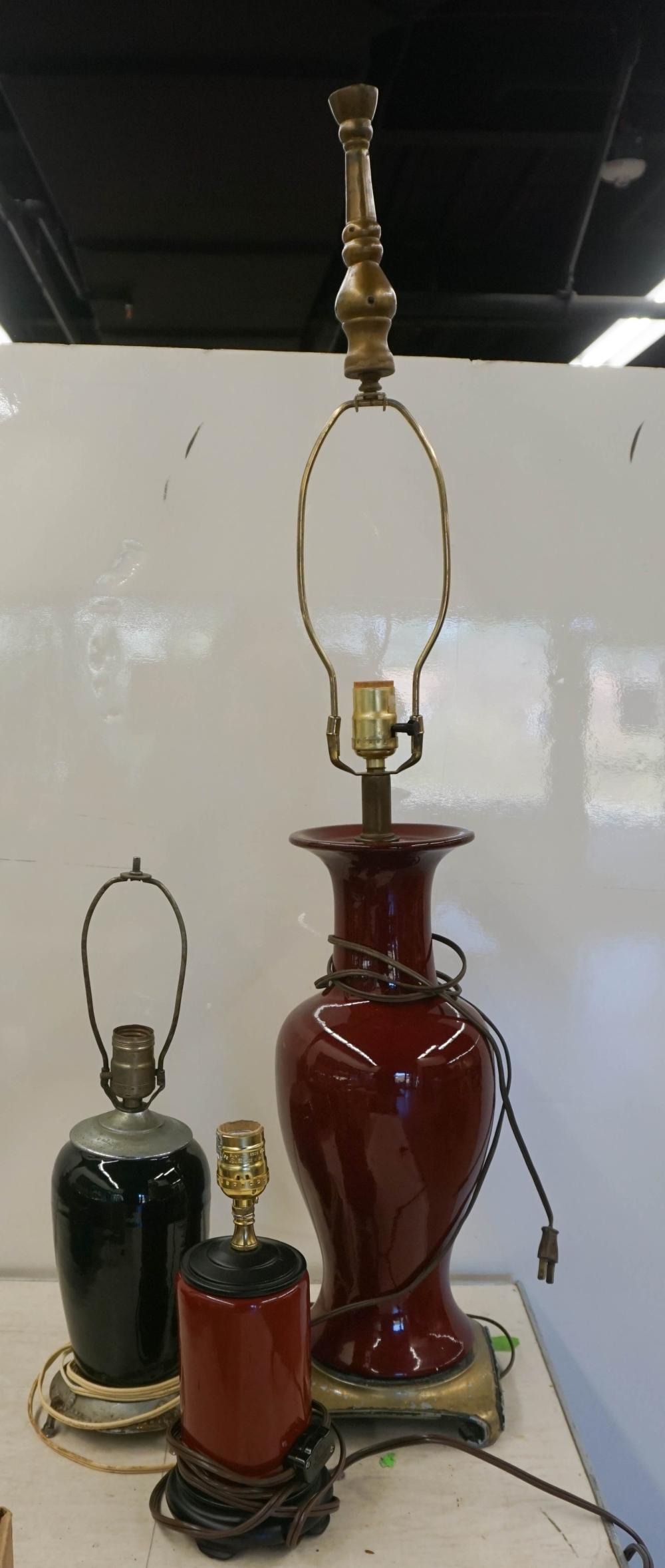 TWO CHINESE SANG DU BEOUF POTTERY