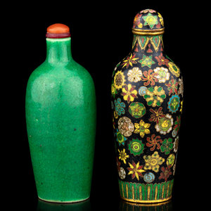 Two Chinese Snuff Bottles 19th/20th