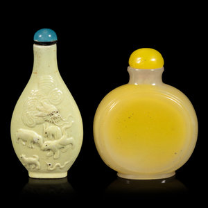 Two Chinese Snuff Bottles 19TH/20TH