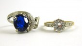 TWO COLORED GEMSTONE GOLD RING
