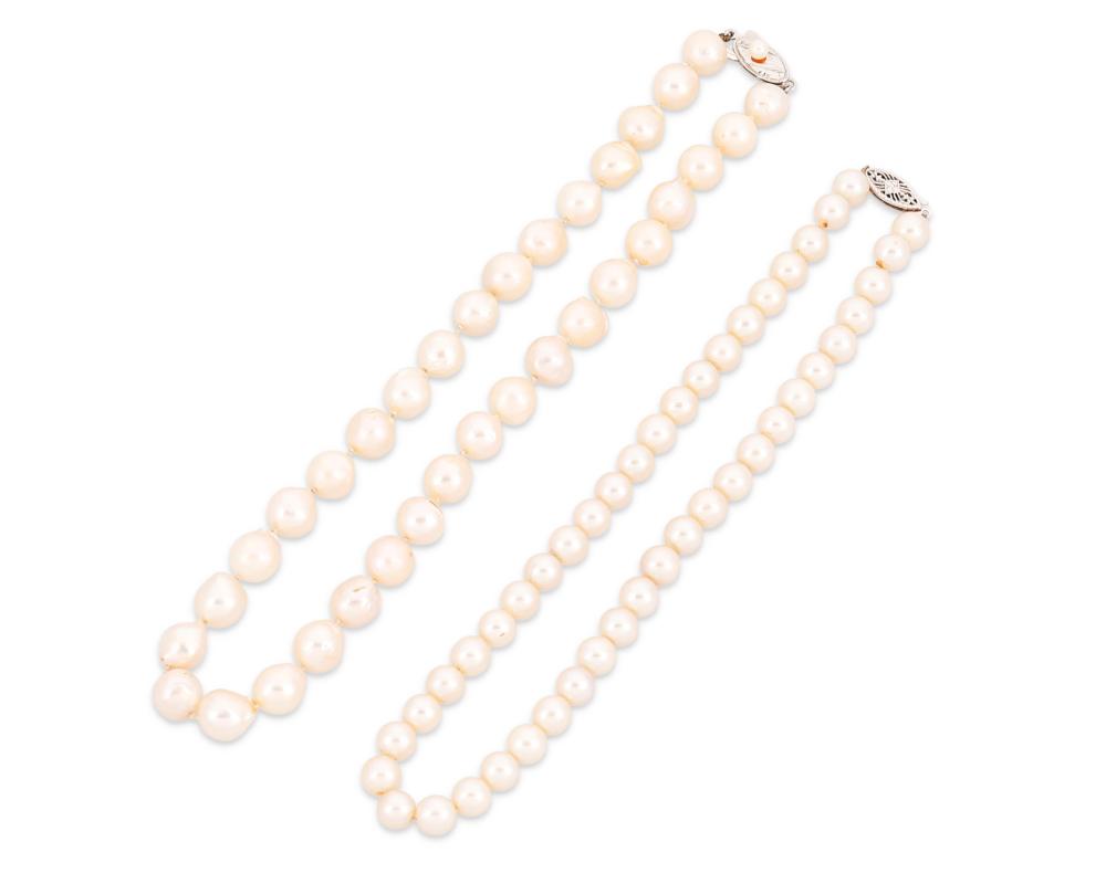 TWO CULTURED PEARL NECKLACESTwo