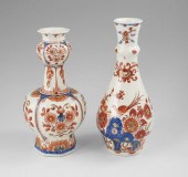 TWO DE PORCELEINE FLES DELFT P