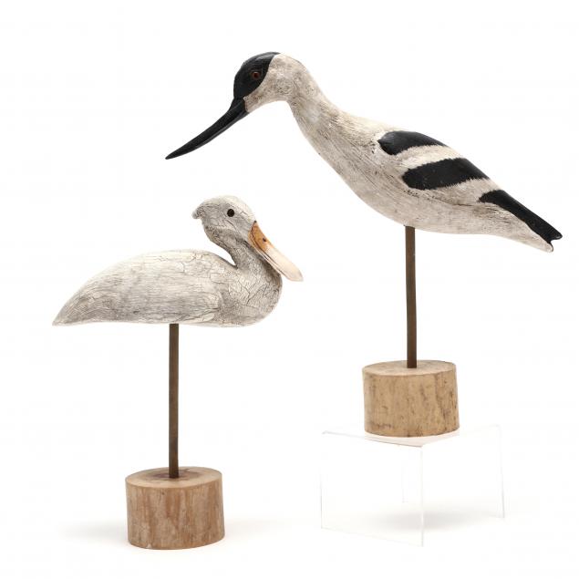 TWO DECORATIVE SHOREBIRD DECOYS