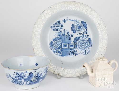 TWO DELFTWARE BOWLS, 18TH C.,