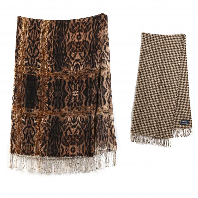 TWO DESIGNER SCARVES A Ralph Lauren