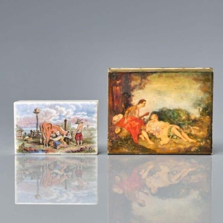 TWO DRESSER BOXESTwo dresser boxes,