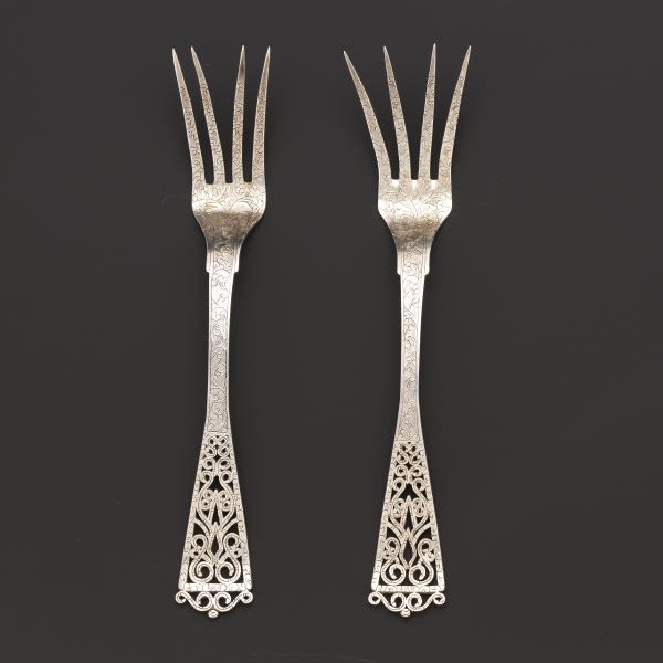 TWO DUTCH SILVER FORKS, DATED 1820