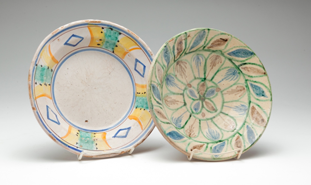 TWO EUROPEAN MAJOLICA BOWLS.