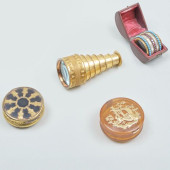 TWO EUROPEAN SNUFF BOXES AND T