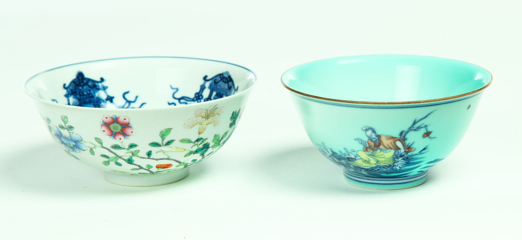 TWO EXPORT-STYLE BOWLS.  China 